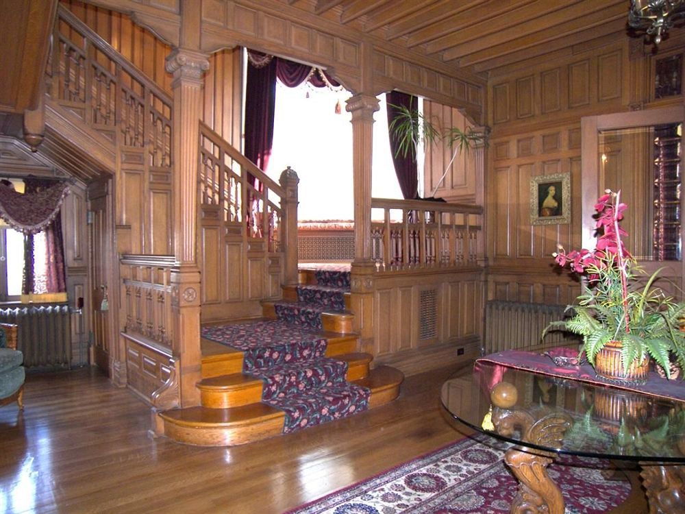 Alexander Mansion Bed & Breakfast Уинона Екстериор снимка
