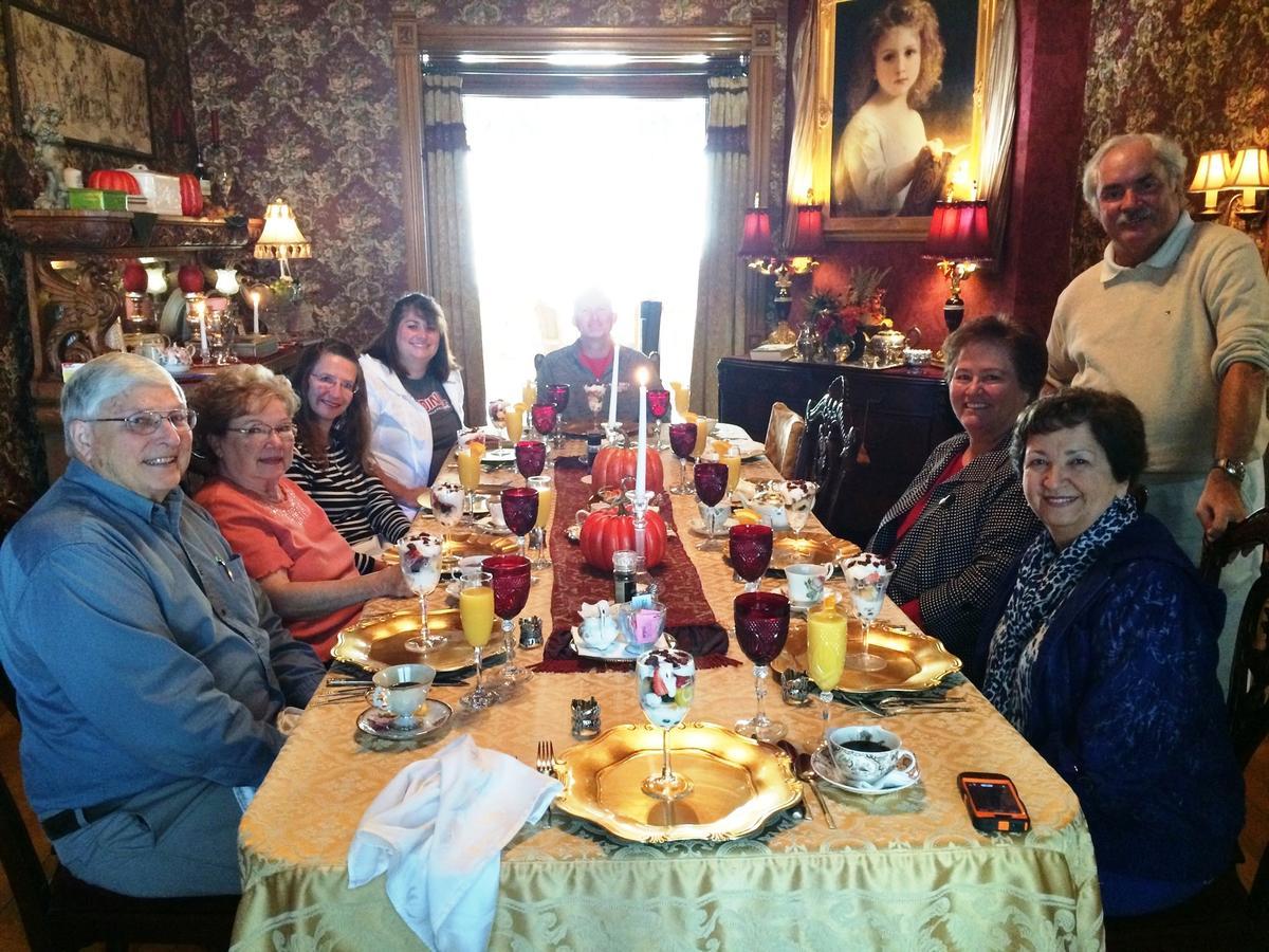 Alexander Mansion Bed & Breakfast Уинона Екстериор снимка
