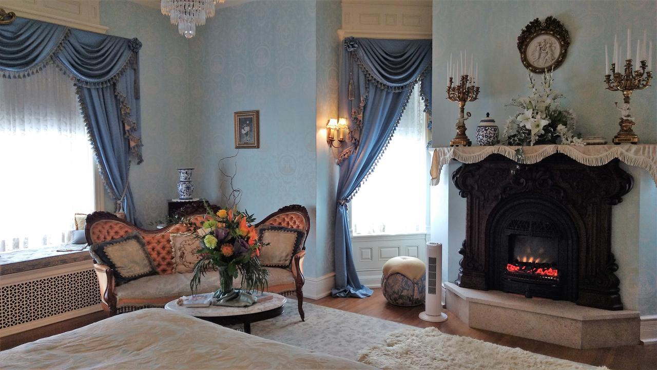 Alexander Mansion Bed & Breakfast Уинона Екстериор снимка