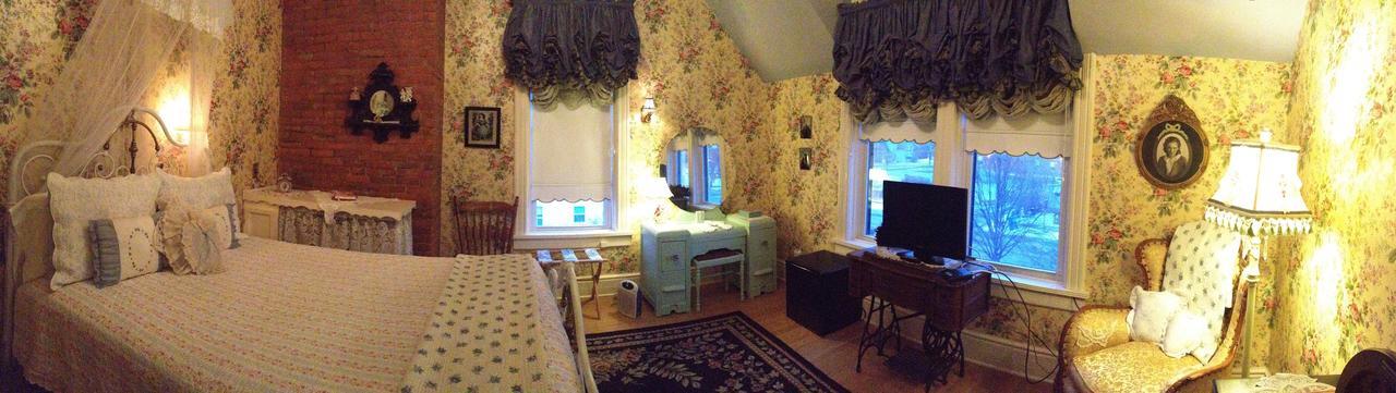 Alexander Mansion Bed & Breakfast Уинона Екстериор снимка