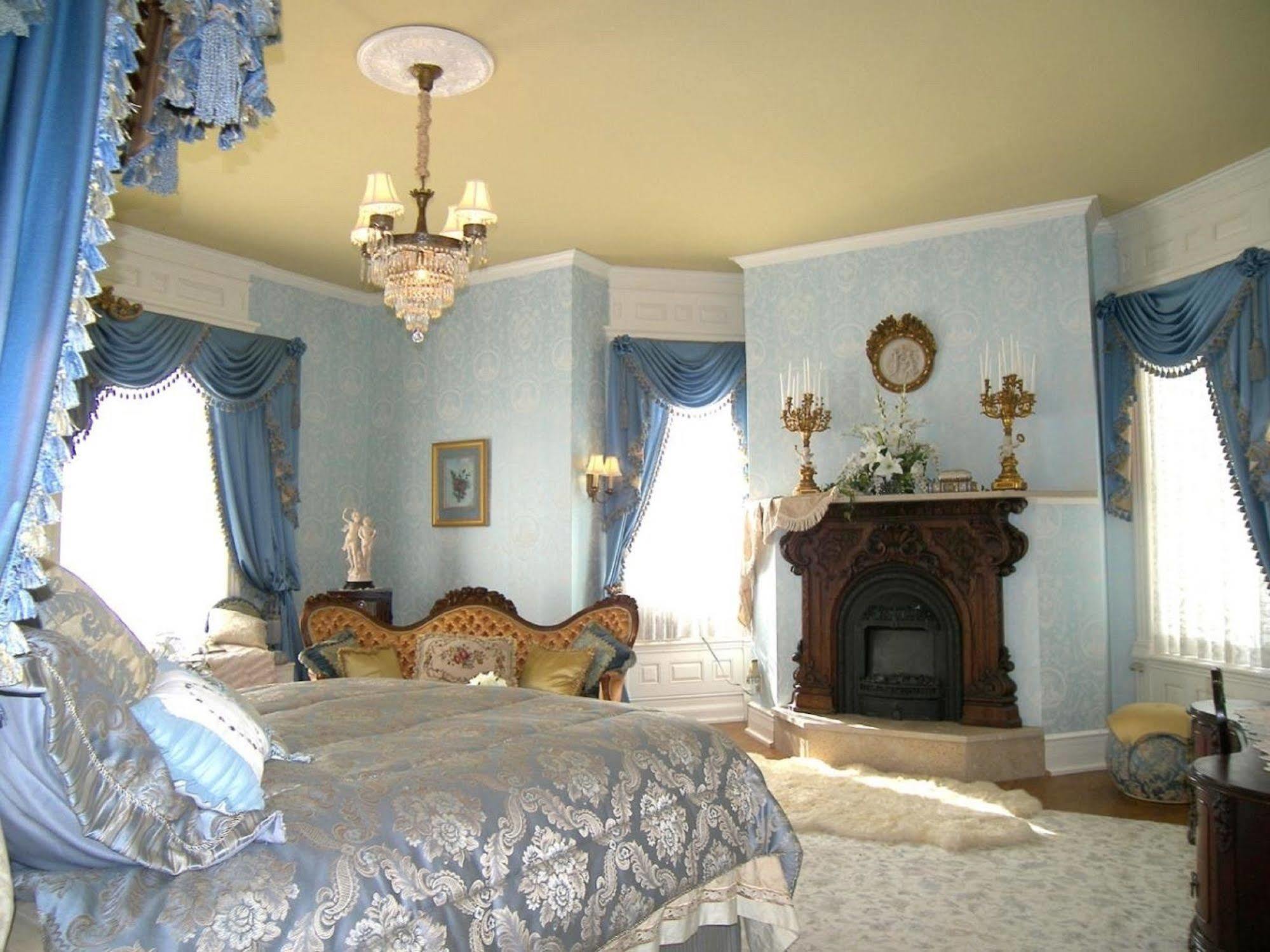 Alexander Mansion Bed & Breakfast Уинона Екстериор снимка