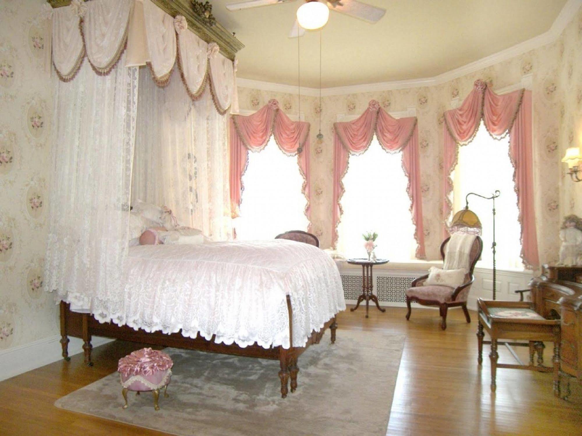 Alexander Mansion Bed & Breakfast Уинона Екстериор снимка