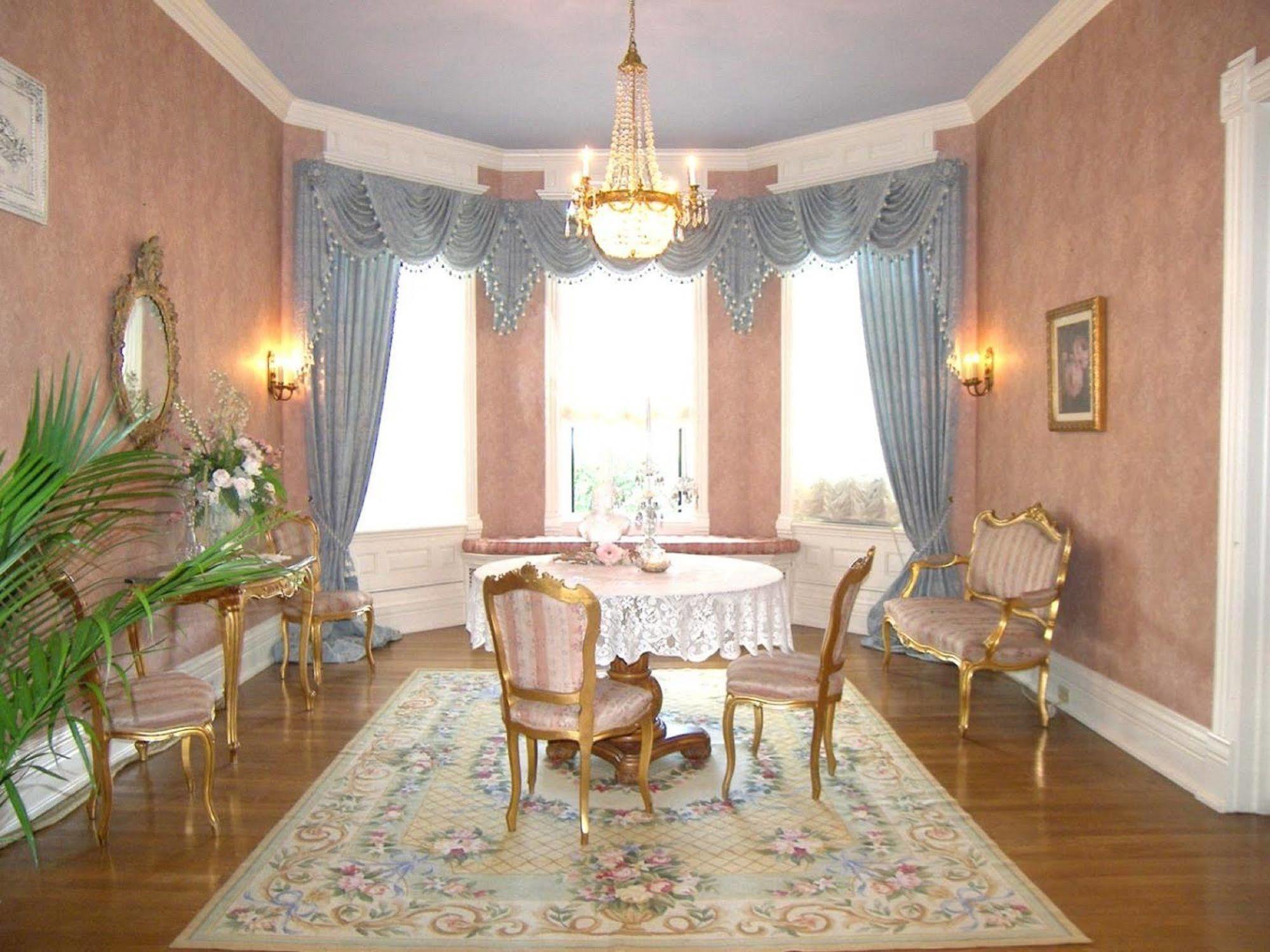 Alexander Mansion Bed & Breakfast Уинона Екстериор снимка