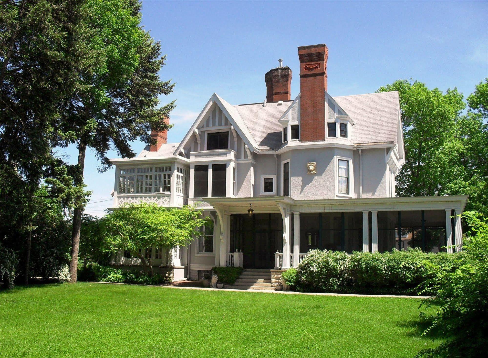 Alexander Mansion Bed & Breakfast Уинона Екстериор снимка